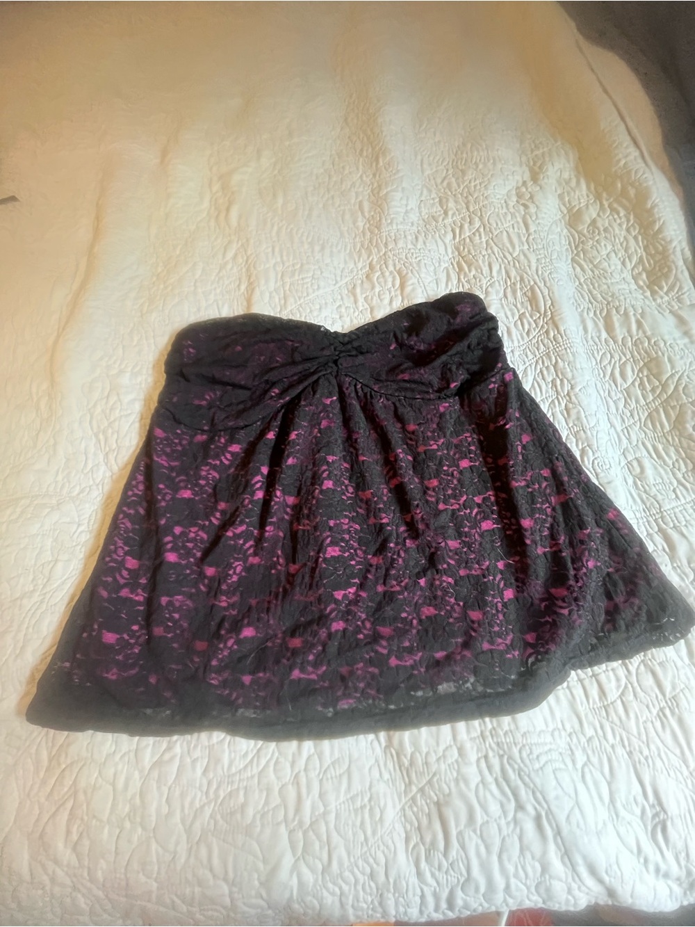 torrid Strapless A-Line Top in Black Lace with Pink Underlay Size 0 (L)